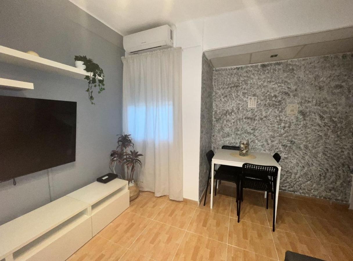 Holidays2Malaga 2 Bedroom Armengual De La Mota Close Shopping Center Eksteriør billede